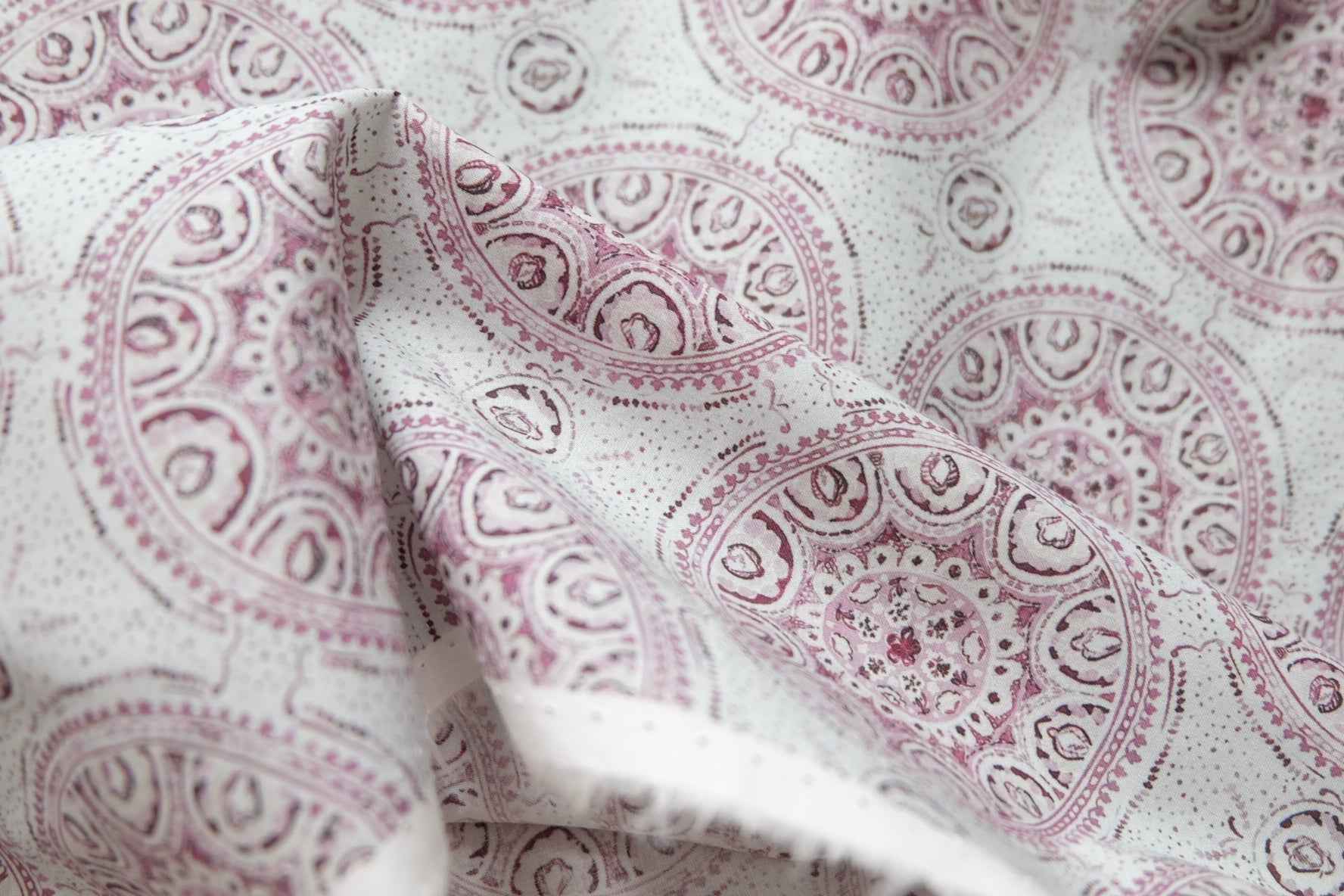Antique Rose Medallion Cotton — 2.5 yd