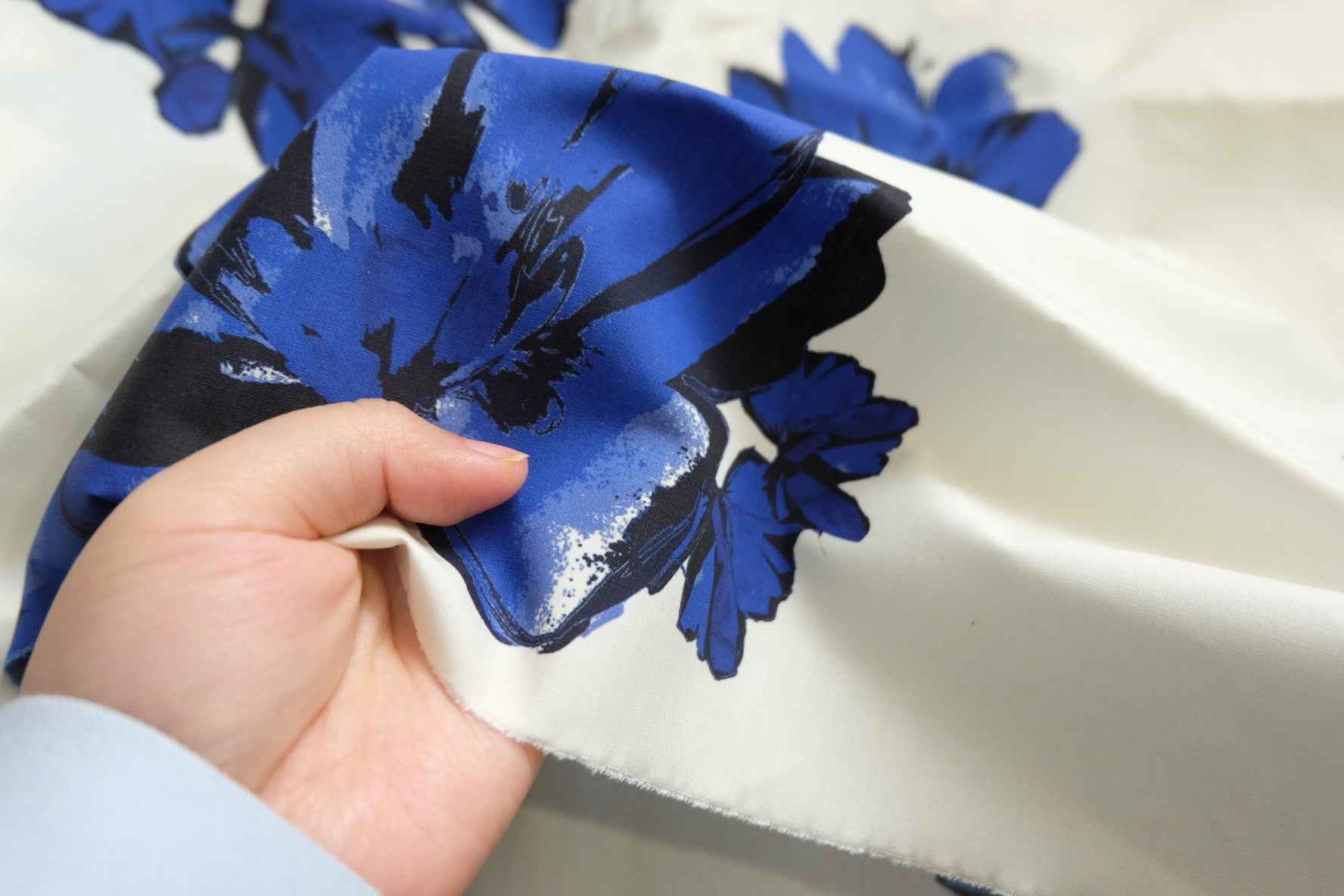 Australian Designer Deadstock Floral Cotton Poplin 3.3 Yards - BUBBO