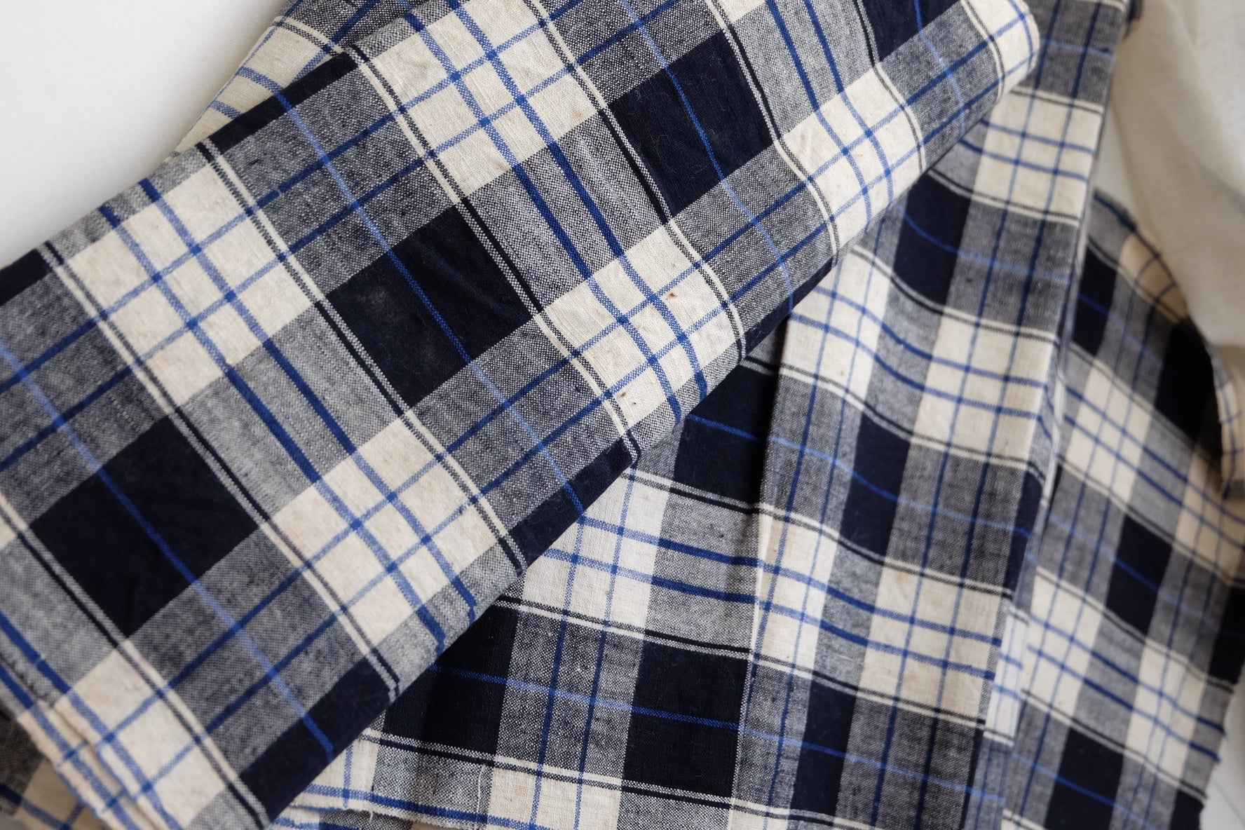 Blue - Accented Graph Check Tǔbù - Vintage Grid Pattern Fabric - BUBBO