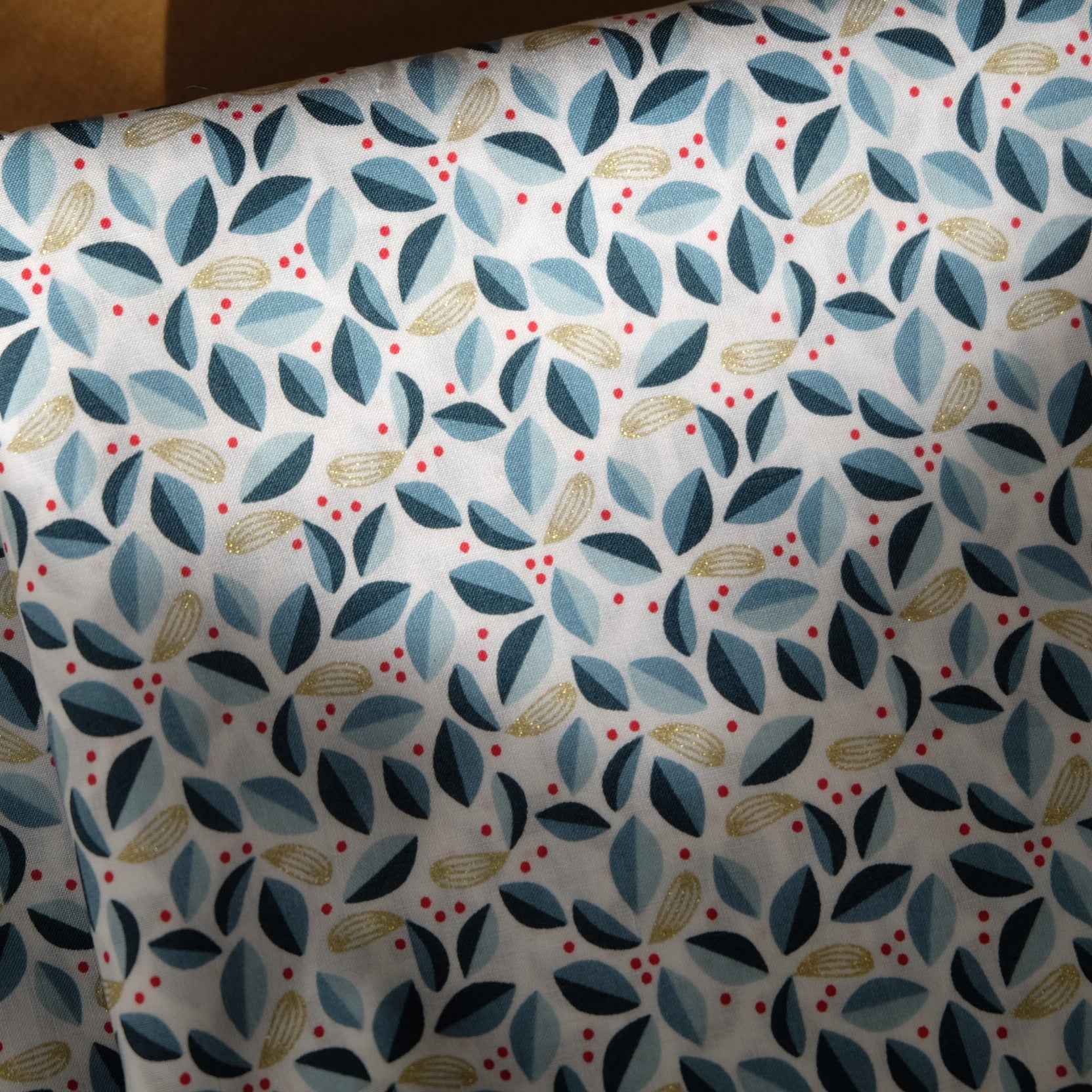 Blue Leaf Gold Foil Cotton Poplin Fabric — 3.28 Yards