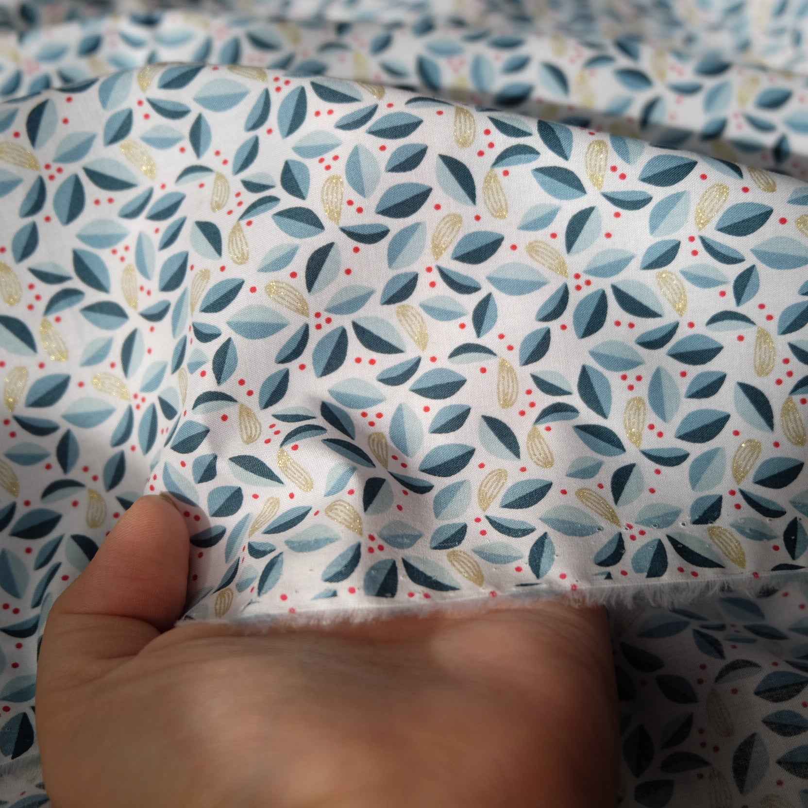 Blue Leaf Gold Foil Cotton Poplin Fabric — 3.28 Yards