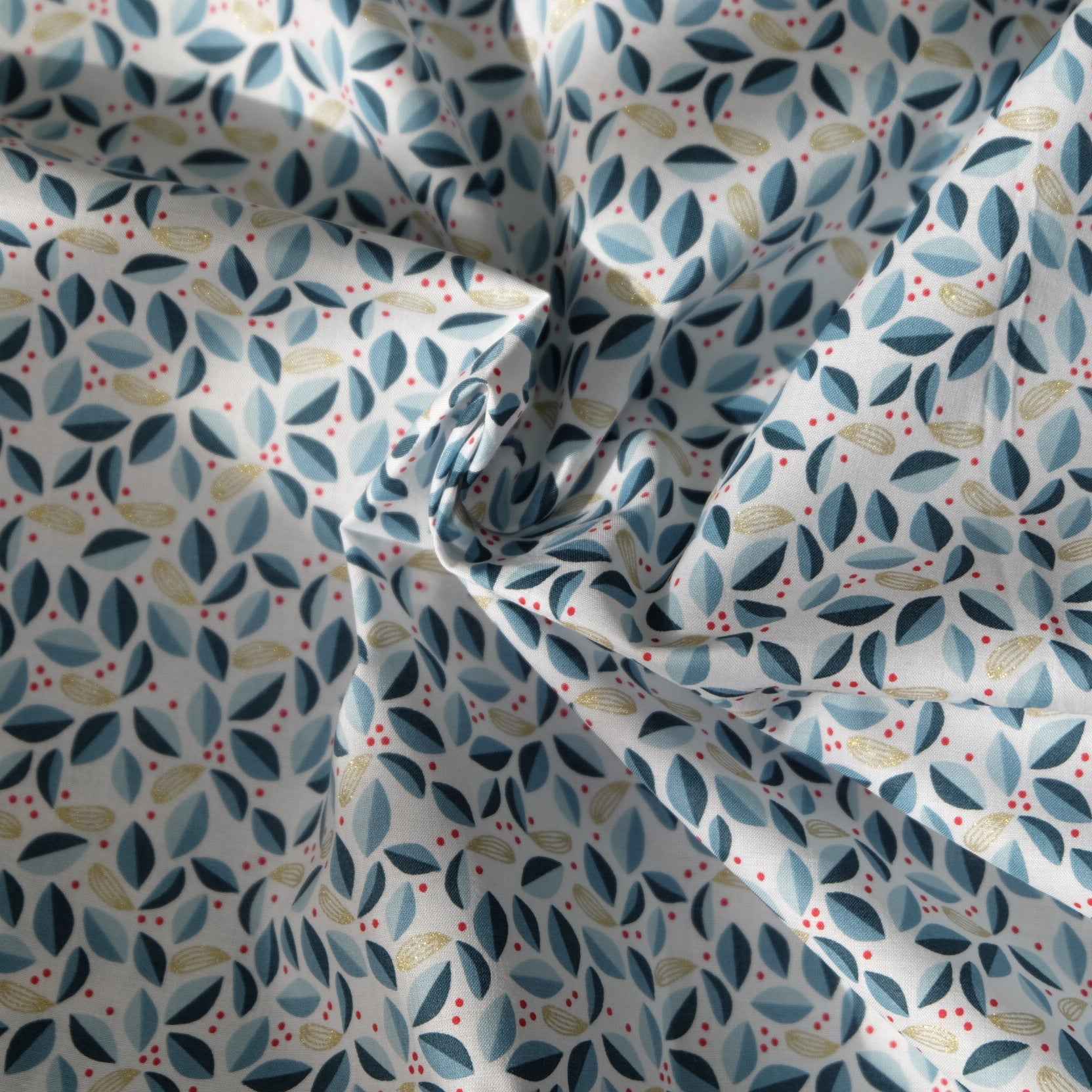 Blue Leaf Gold Foil Cotton Poplin Fabric — 3.28 Yards