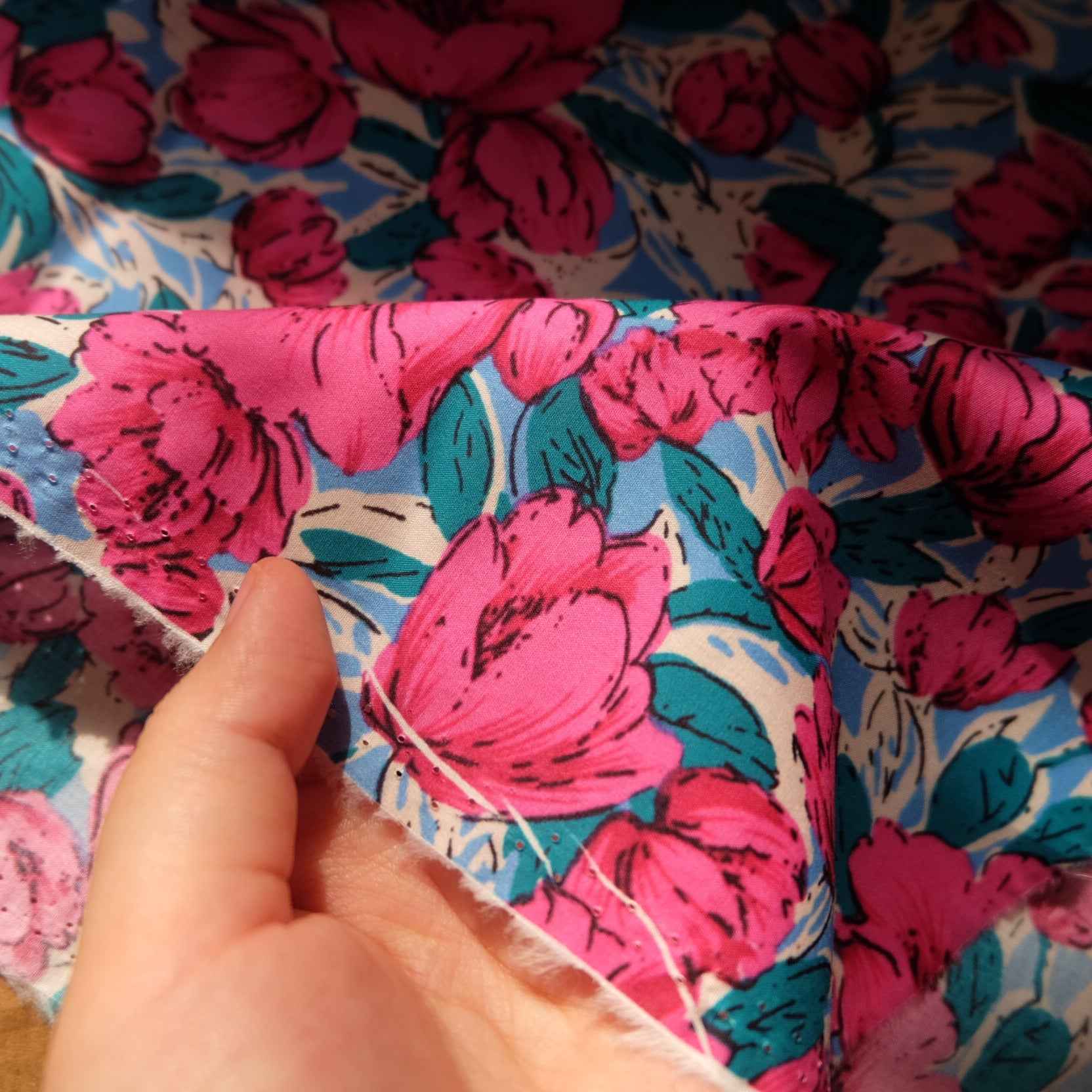 Bright Floral Cotton Lawn — 2.5 yd