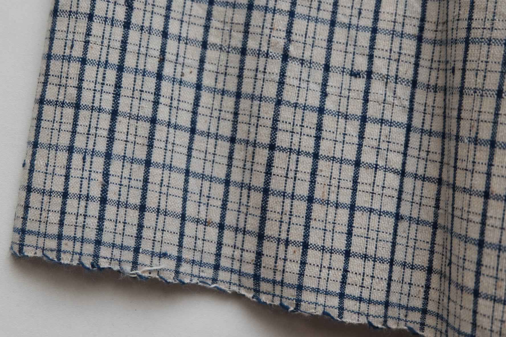 Classic Blue Check Tǔbù - White Ground | 35cm Width - BUBBO