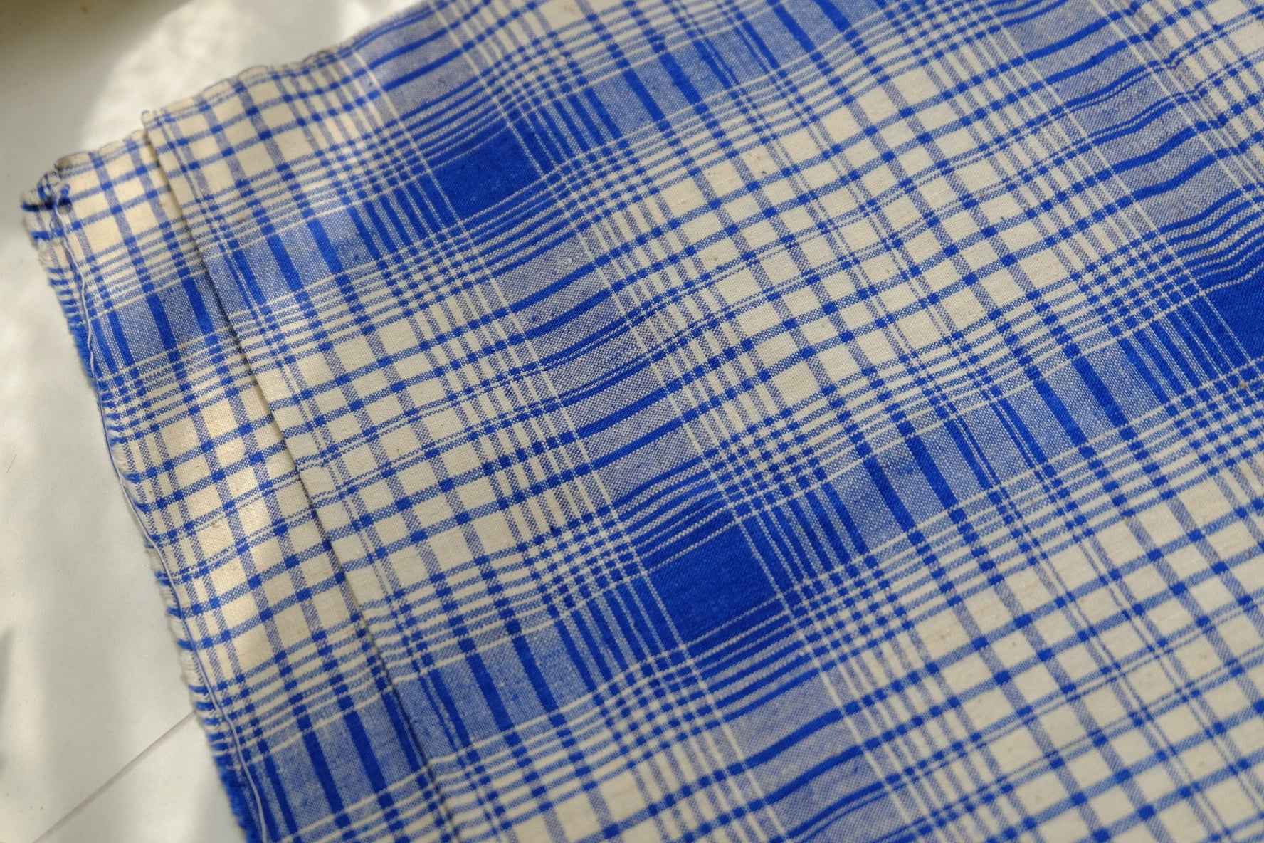 Classic Blue Check Tǔbù - White Ground | 35cm Width - BUBBO