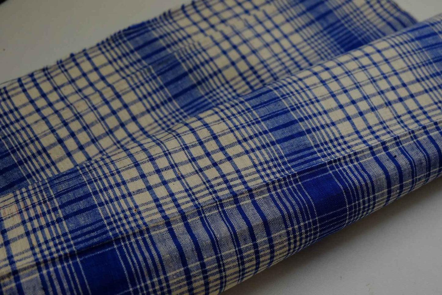 Classic Blue Check Tǔbù - White Ground | 35cm Width - BUBBO