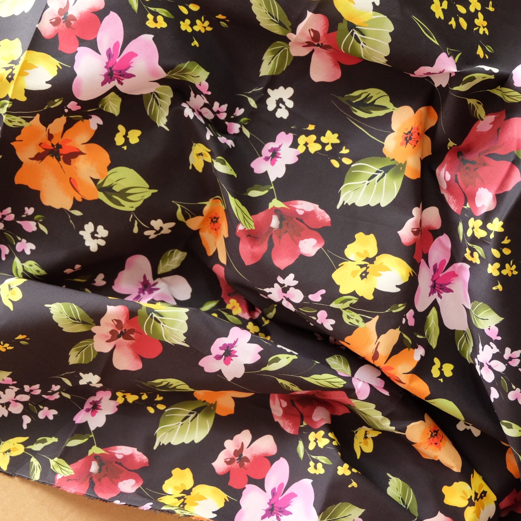 Dense Cotton Poplin Floral Fabric – Black Ground Dress Cotton - BUBBO