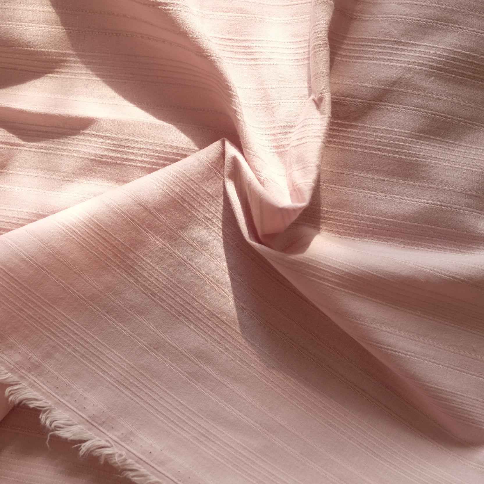 Dusty Mauve Cotton Jacquard – Structured Fabric for Blouses (1.64 yds)