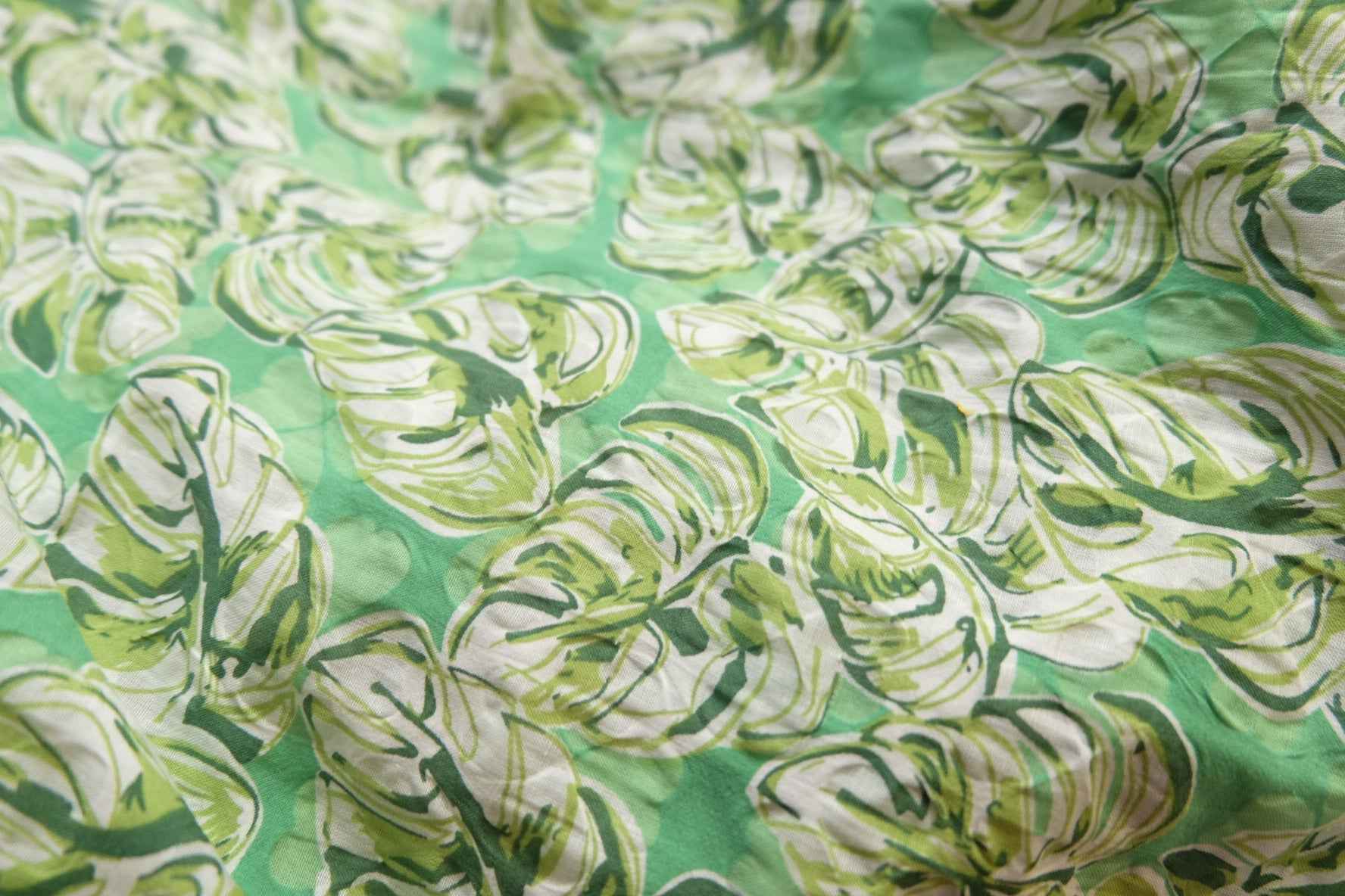 Green Textured Cotton – Lightweight Skirt & Shirt Fabric with Soft Volume (2.19 yds)