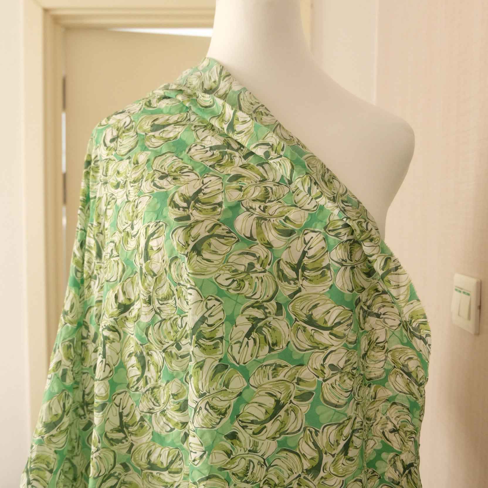 Green Textured Cotton – Lightweight Skirt & Shirt Fabric with Soft Volume (2.19 yds)