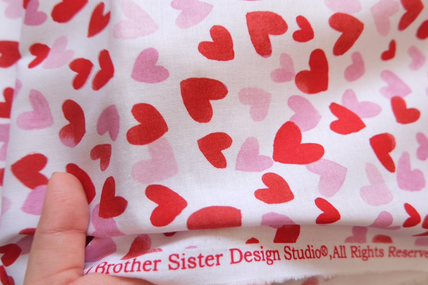 Heart Print Cotton – White Base – 43” Wide – Approx. 3.1 Yards Total – Sold by the Yard - BUBBO