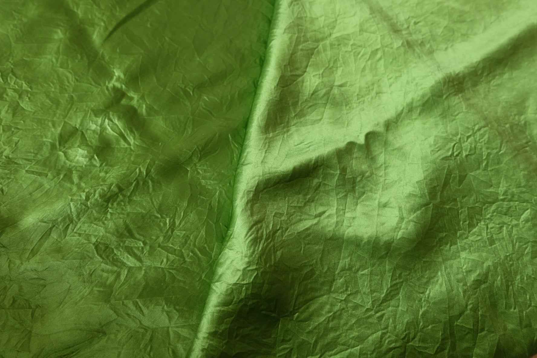 Italian Crinkled Silk Charmeuse — Grass Green | ~3 Yards - BUBBO