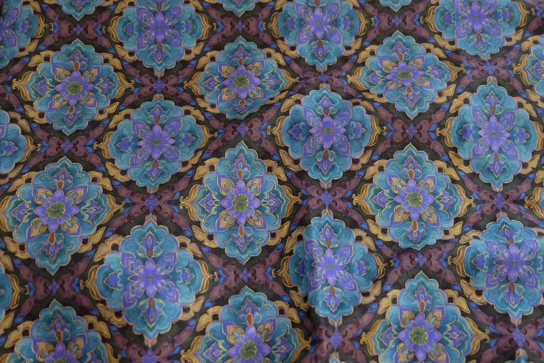 Jewel Medallion Stretch Cotton Sateen Fabric — 1.64 Yards