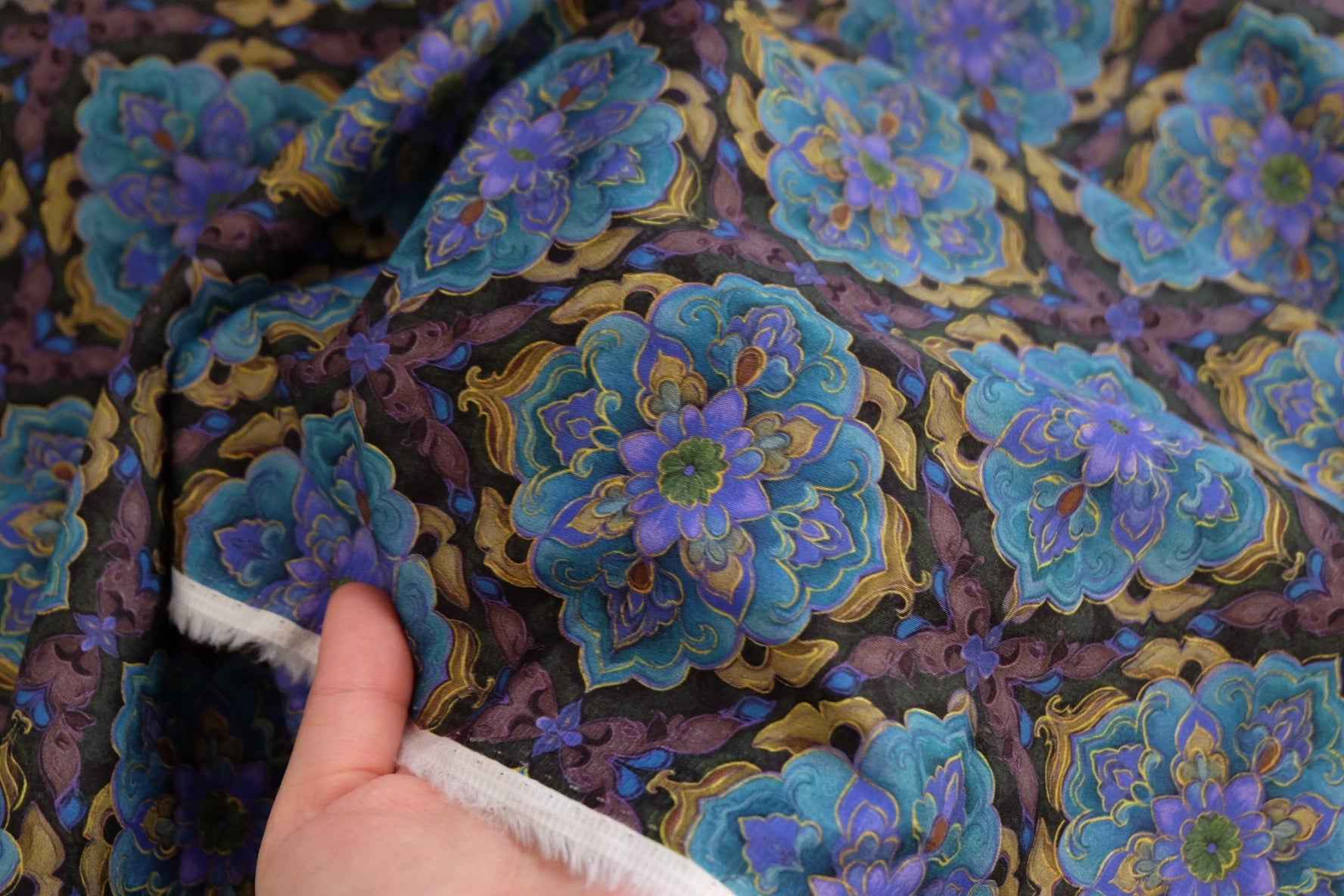 Jewel Medallion Stretch Cotton Sateen Fabric — 1.64 Yards