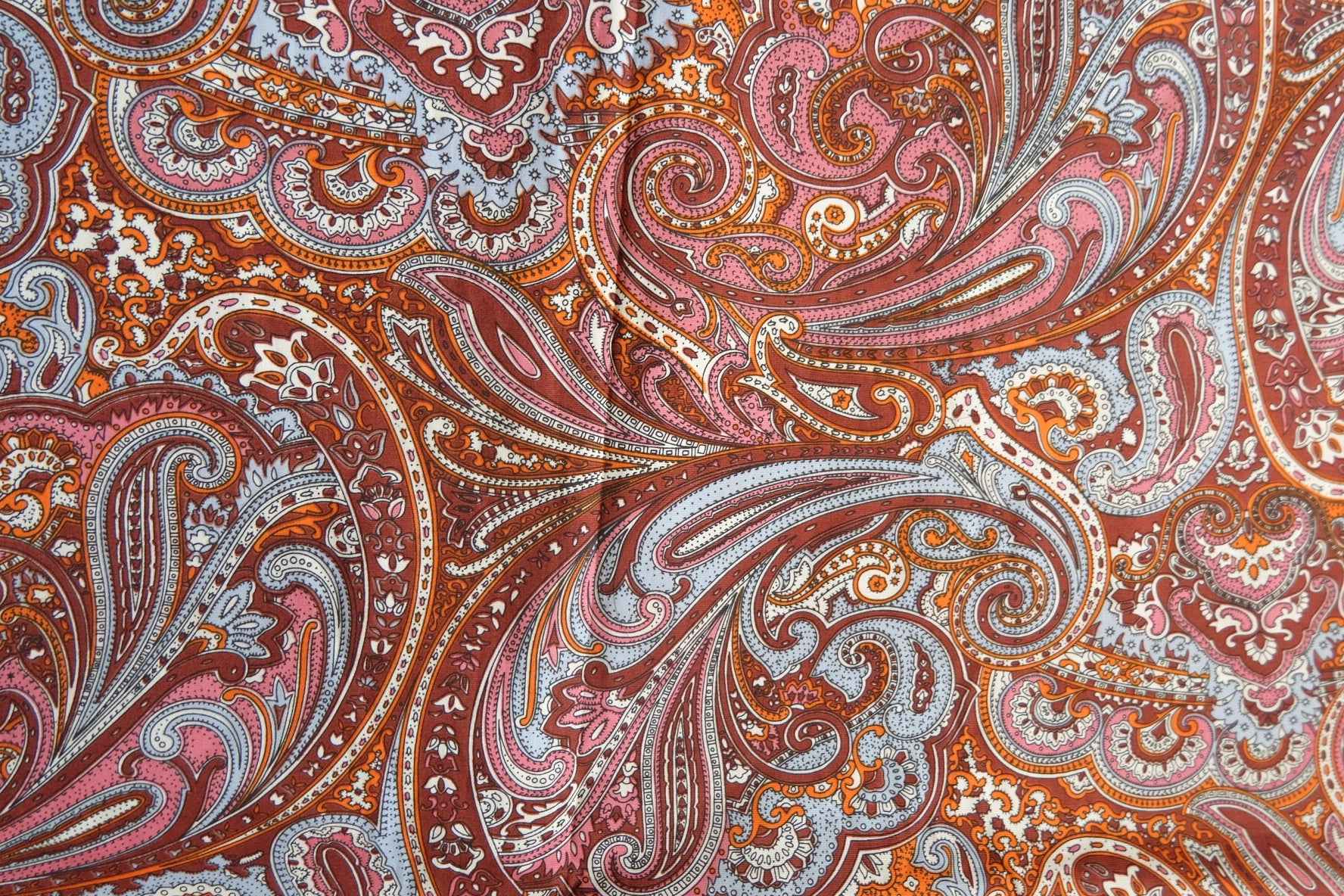 Kaufman Vintage Paisley Cotton Poplin – 3.3 yards - BUBBO