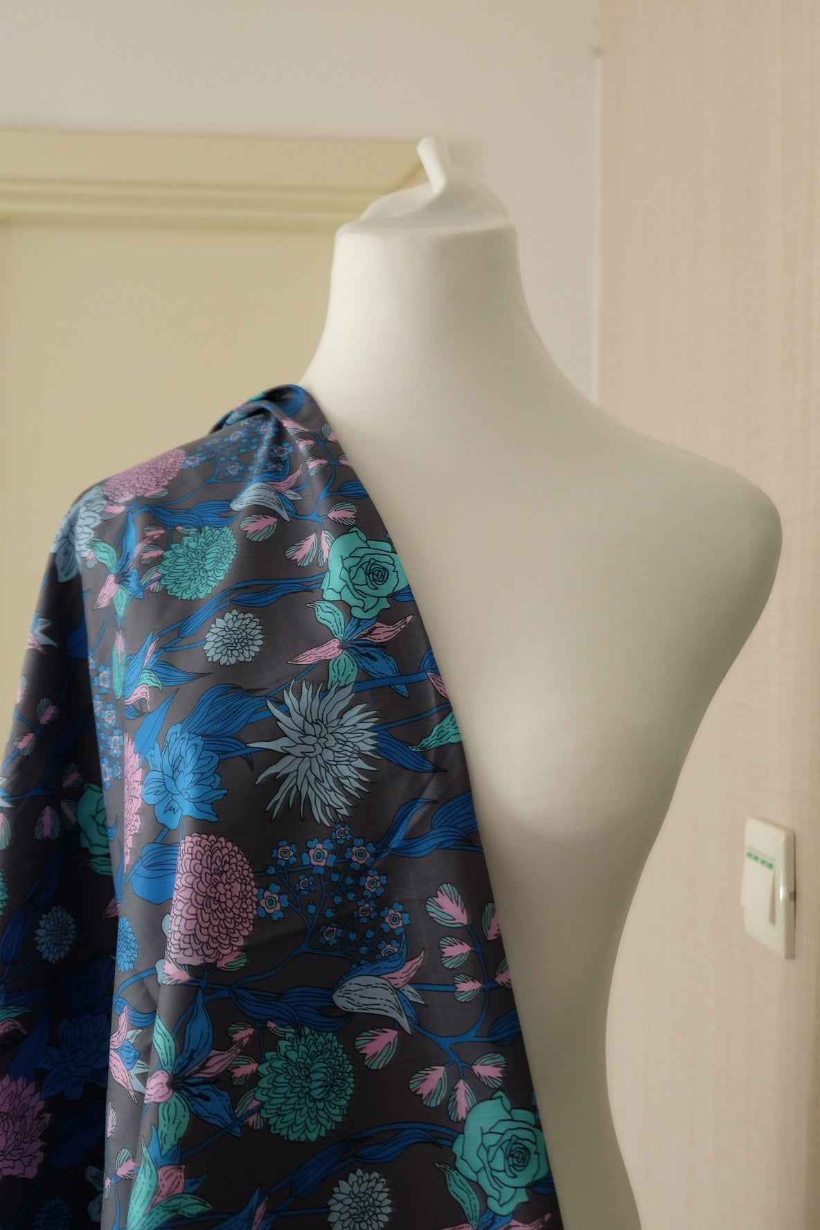 Moody Floral Cotton Poplin — 3.4 yd