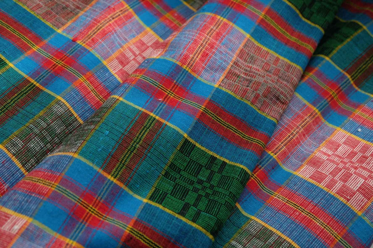 Northern Tǔbù: 'Four - Harness' Loom Weave - Bold & Vibrant - BUBBO