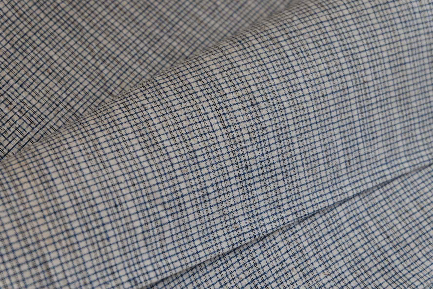 Petite Check: White - Based Small Grid Tǔbù - 35cm Width - BUBBO