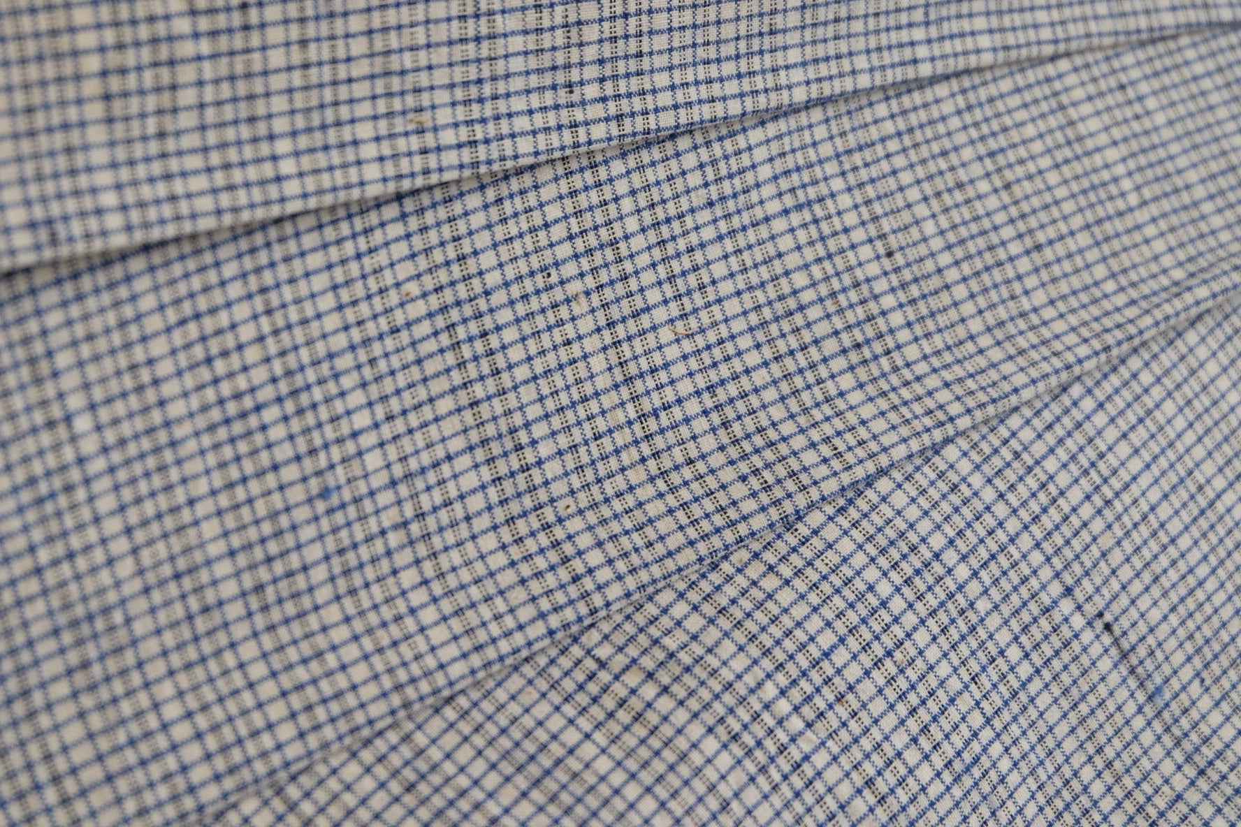 Petite Check: White - Based Small Grid Tǔbù - 35cm Width - BUBBO