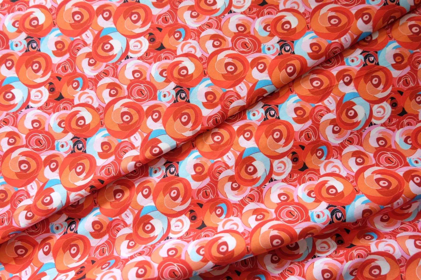 Retro Floral Rose Cotton Fabric – Medium-Weight Printed Cotton (2.08 yd)