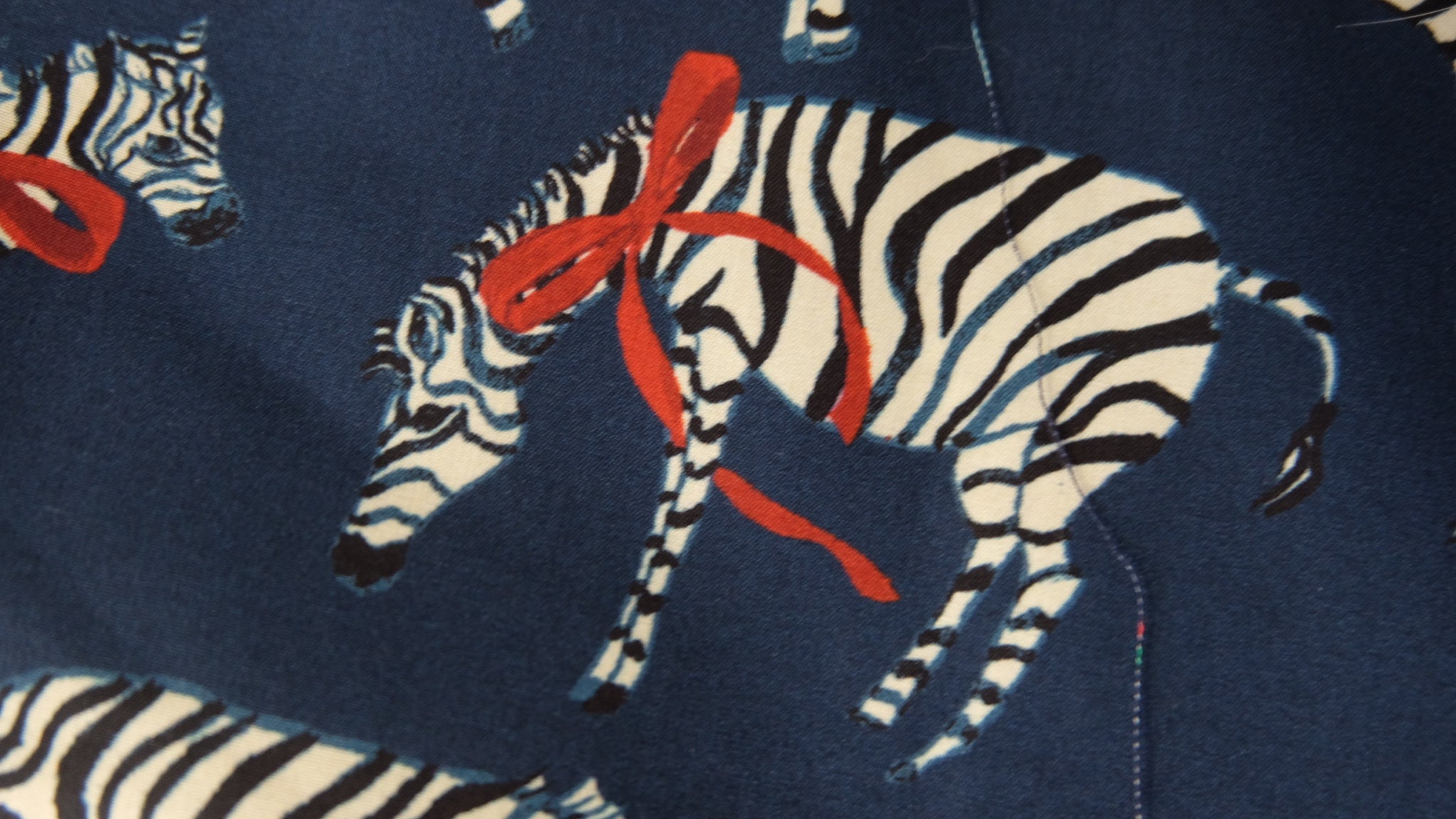 Ribbon Zebra Cotton Poplin Fabric — 3.28 Yards - BUBBO