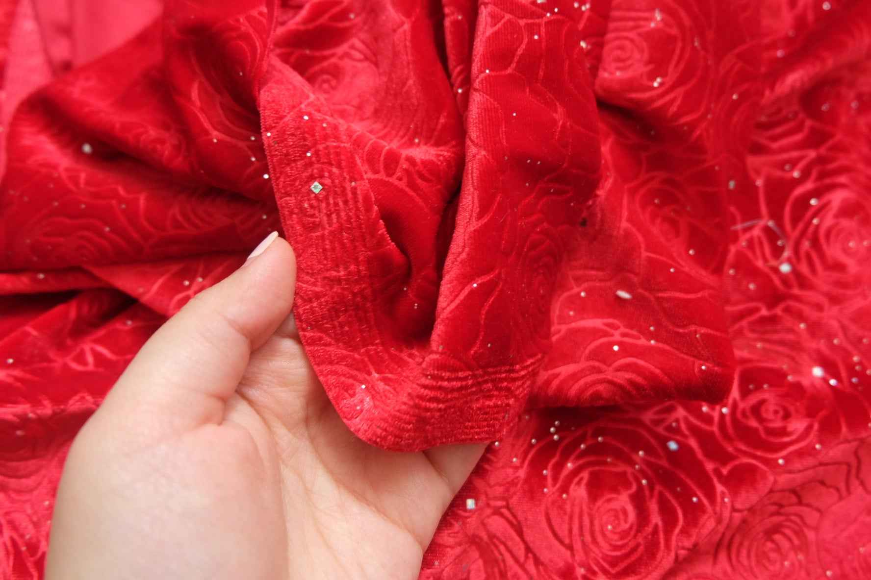 Sequined Rose Burnout Velvet – Heavyweight - 2.2yds - BUBBO