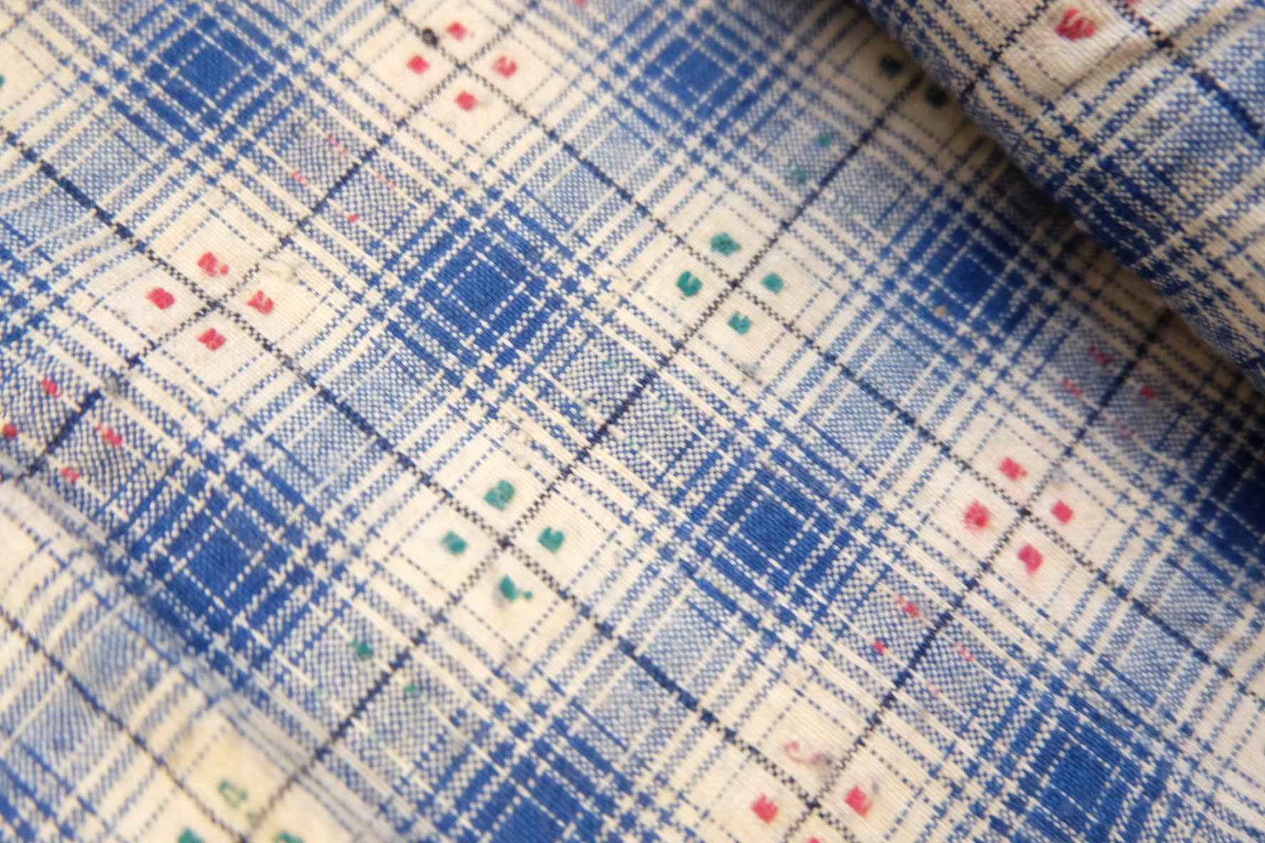 Southern Tǔbù Artisanry: The 'Four - Point Meditation' Panel - BUBBO