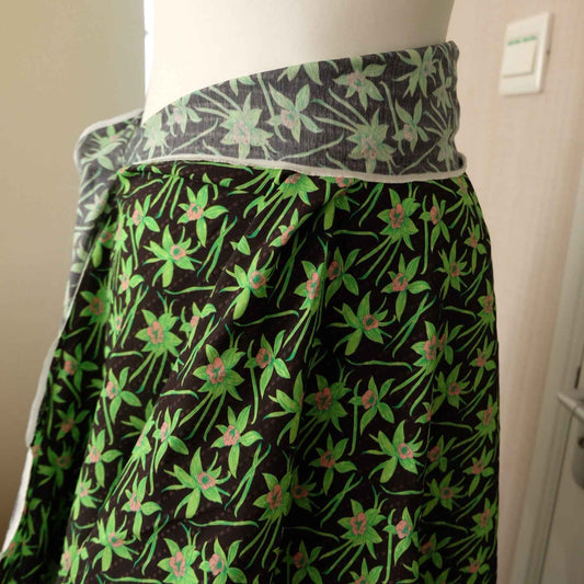 Textured Floral Seersucker Blend Fabric – Statement Skirt Fabric (1.64 yds)
