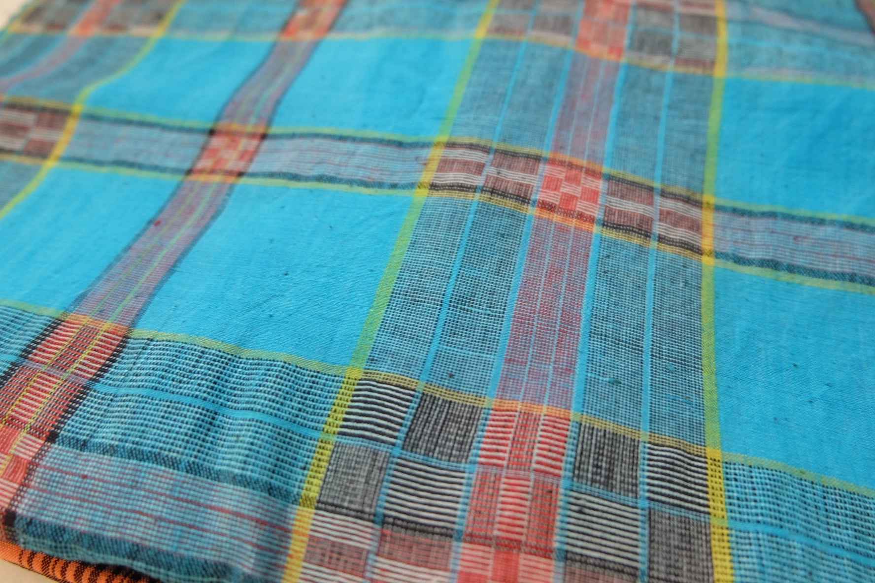 The Northern Chroma Set: A Trio of Bold Harmony - BUBBO