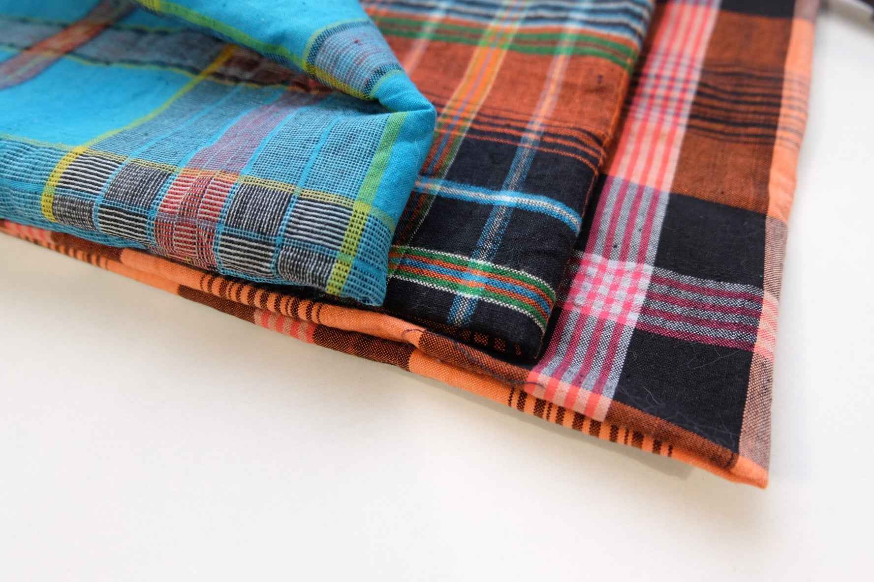 The Northern Chroma Set: A Trio of Bold Harmony - BUBBO