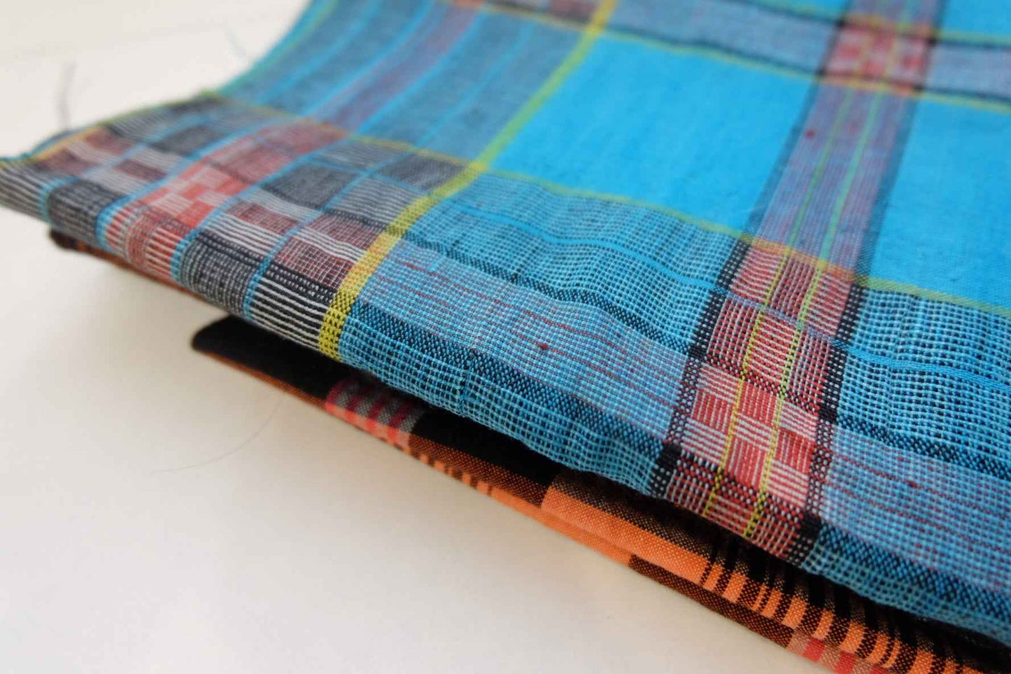 The Northern Chroma Set: A Trio of Bold Harmony - BUBBO