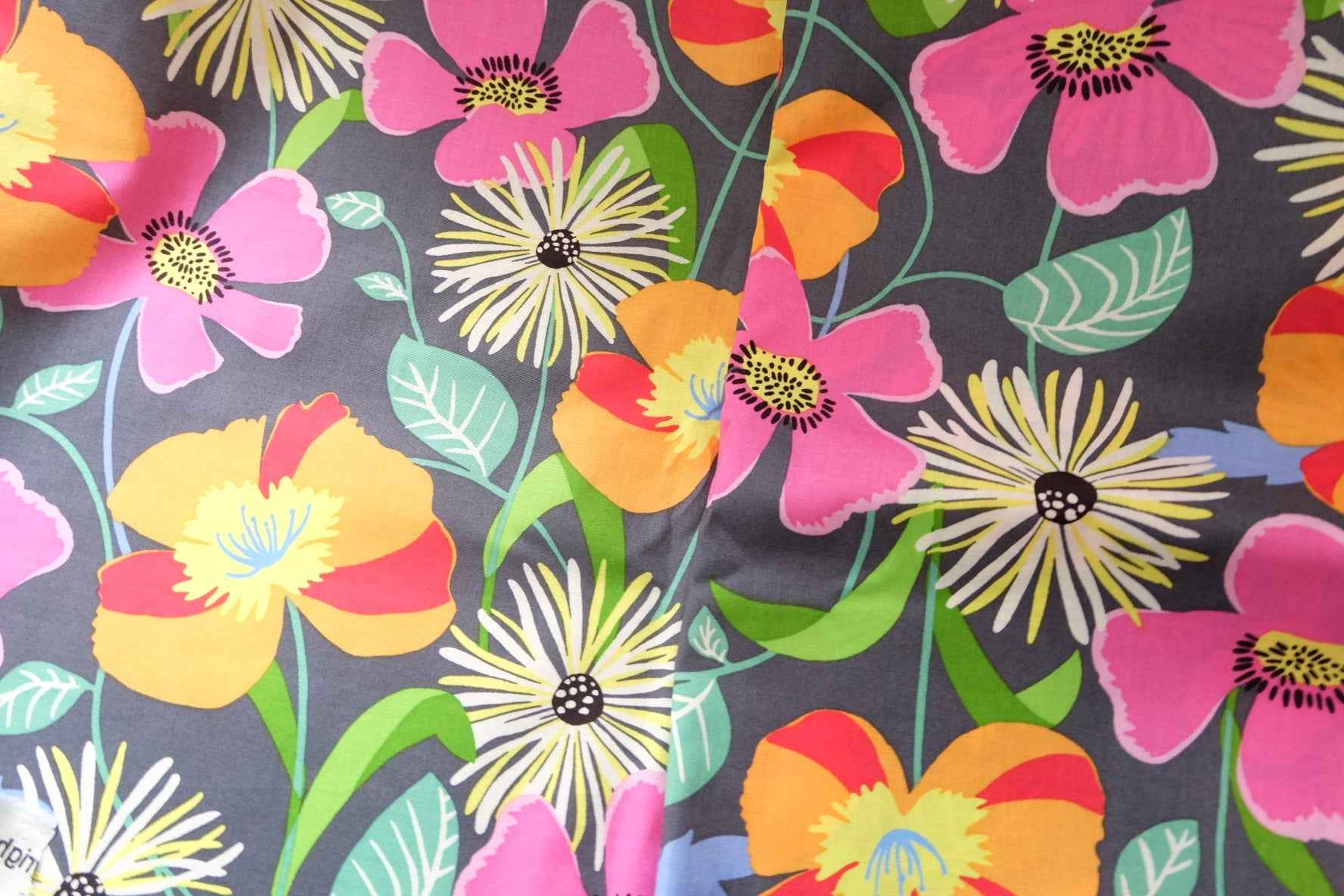 Vera Bradley Floral Cotton – Medium Weight Bag Fabric (3.28 yards)