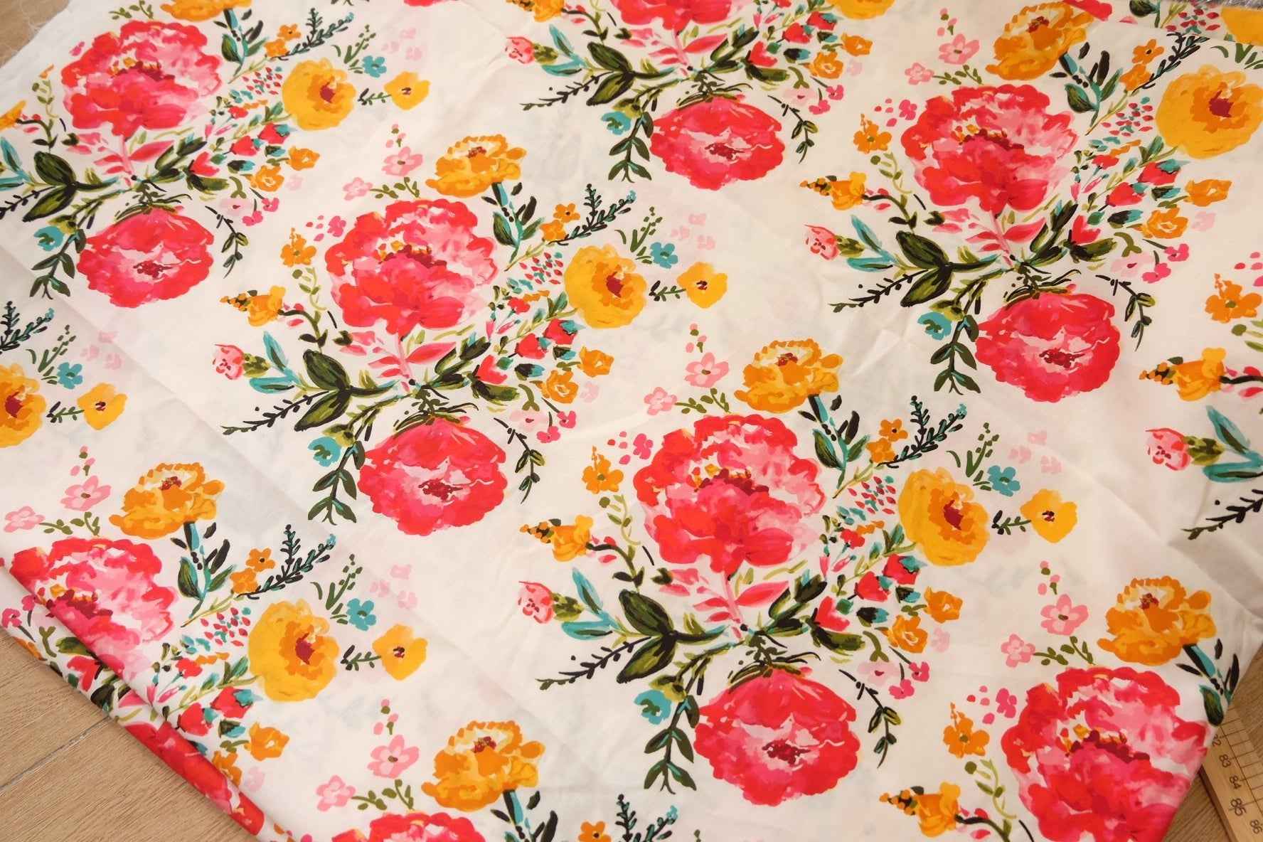 Vintage Floral Cotton Poplin Deadstock – Dress Weight – 2.45 Yards